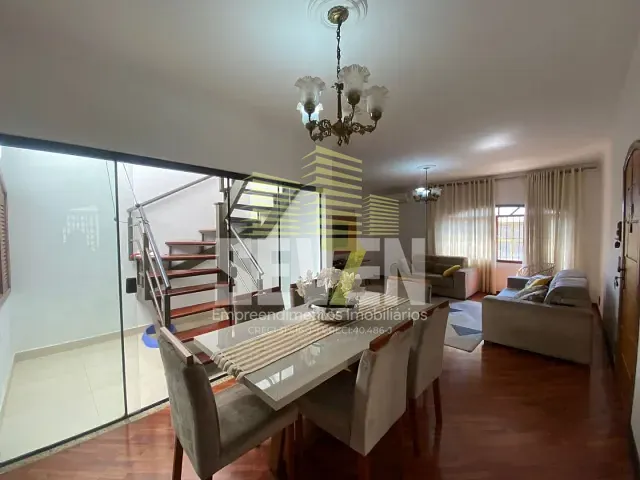 Casa com 242m² 4 quartos e 2 banheiros, à venda, no bairro Jardim Cruzeiro do Sul em Bauru