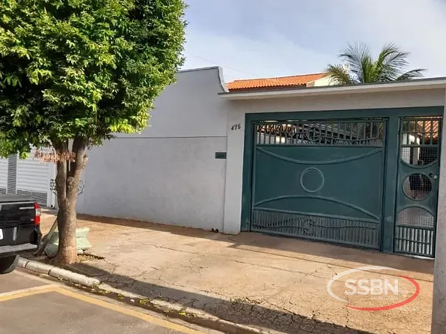 Casa com 300m² 3 quartos e 2 banheiros, à venda, no bairro Jardim Santa Rosa em Nova Odessa