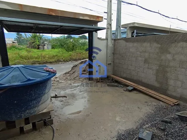 Casa 2 quartos e 1 banheiro, à venda, no bairro Balneário dos Golfinhos em Caraguatatuba