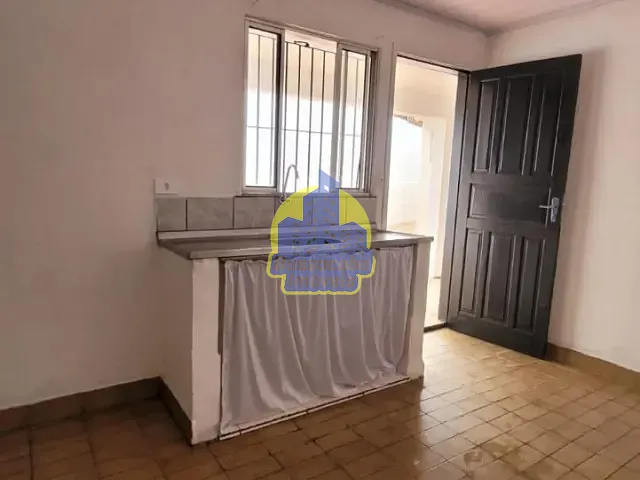 Casa com 70m² 1 quarto e 1 banheiro, para alugar, no bairro Vila Yolanda em Osasco