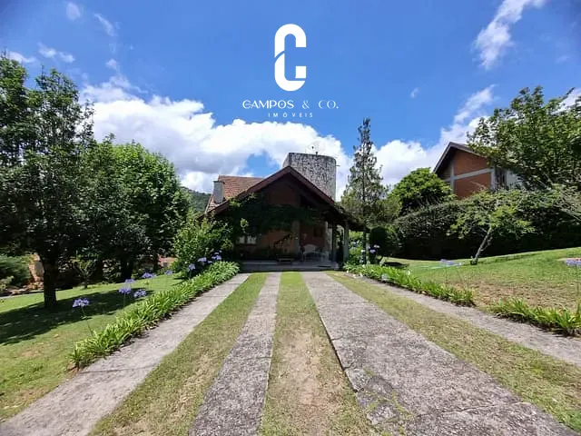 Casa com 550m² 3 quartos e 4 banheiros, à venda, no bairro Imbiry em Campos do Jordão
