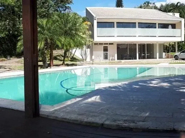 Casa com 5100m² 4 quartos e 6 banheiros, à venda, no bairro Malota em Jundiaí