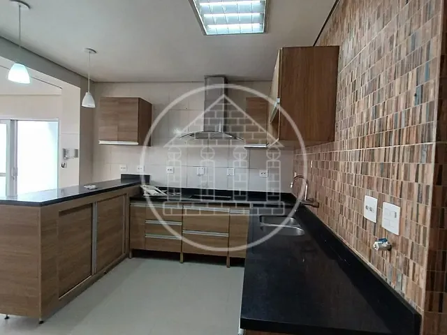 Casa com 220m² 3 quartos e 4 banheiros, à venda, no bairro Vila Congonhas em São Paulo