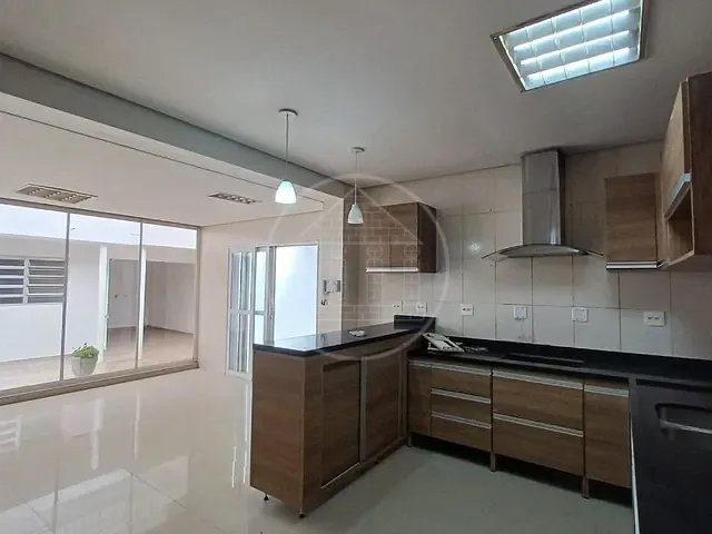 Casa com 220m² 3 quartos e 4 banheiros, à venda, no bairro Vila Congonhas em São Paulo