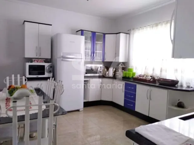 Casa com 545m² 3 quartos e 3 banheiros, à venda, no bairro Parque das Palmeiras em Chapecó