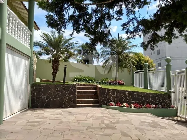 Casa com 545m² 3 quartos e 3 banheiros, à venda, no bairro Parque das Palmeiras em Chapecó