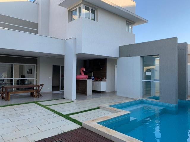 Casa com 450m² 4 quartos e 6 banheiros, à venda, no bairro Condomínio Residencial Jaguary em São José dos Campos