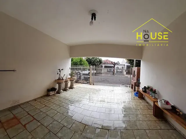Casa com 215m² 3 quartos e 2 banheiros, à venda, no bairro Pozzobon em Votuporanga