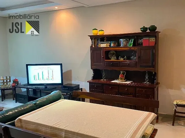 Casa com 251m² 3 quartos e 3 banheiros, à venda, no bairro Village das Flores em Caçapava
