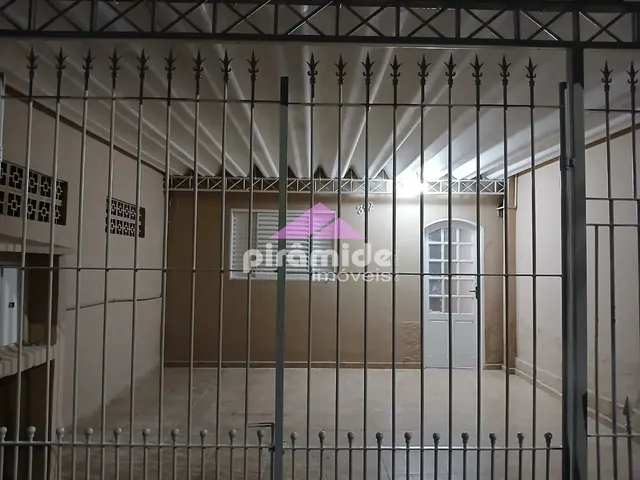Casa com 10m² 2 quartos e 1 banheiro, para alugar, no bairro Bosque dos Eucaliptos em São José Dos Campos