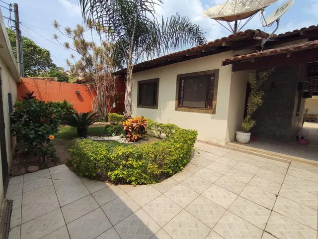 Casa com 360m² 3 quartos e 3 banheiros, à venda, no bairro Lagoa em Macaé