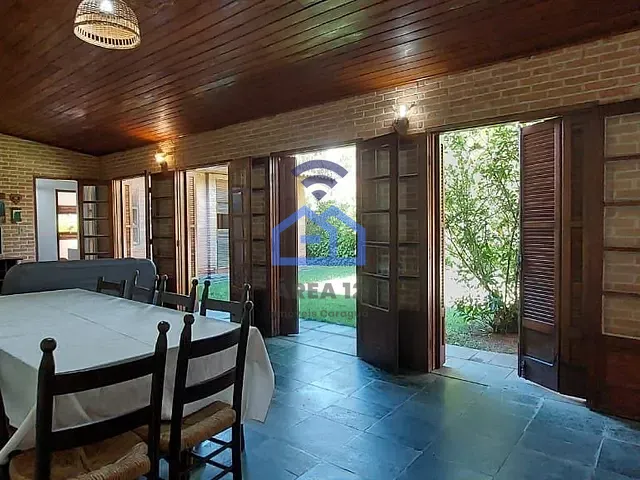 Casa com 496m² 4 quartos e 3 banheiros, à venda, no bairro Barequeçaba em São Sebastião