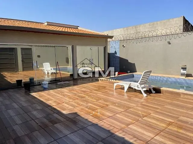 Casa com 200m² 2 quartos e 2 banheiros, à venda, no bairro Jardim São Gabriel  em Jardinópolis
