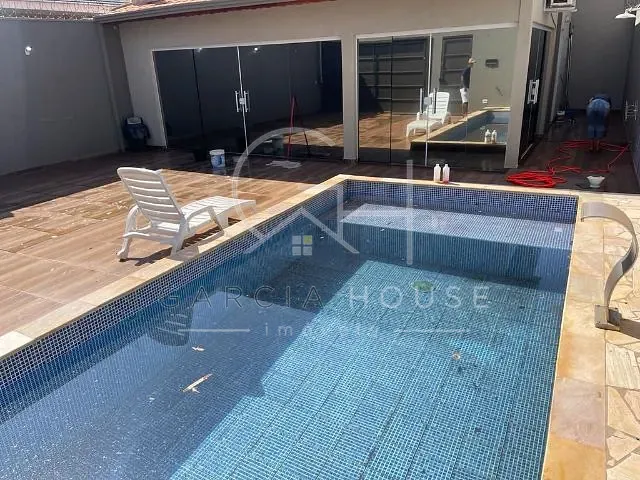 Casa com 200m² 2 quartos e 2 banheiros, à venda, no bairro Jardim São Gabriel em Jardinópolis