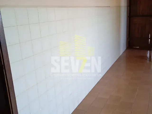 Casa com 432m² 2 quartos e 1 banheiro, à venda, no bairro Vila Industrial em Bauru
