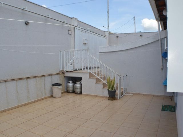 Casa com 390m² 3 quartos e 4 banheiros, à venda, no bairro Jardim Santa Rita de Cássia em Bragança Paulista