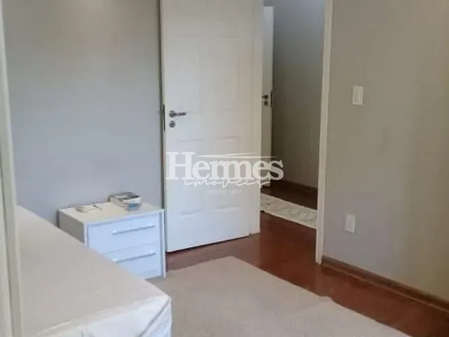 Casa com 838m² 3 quartos e 5 banheiros, à venda, no bairro Jardim de Itapoan em Paulínia