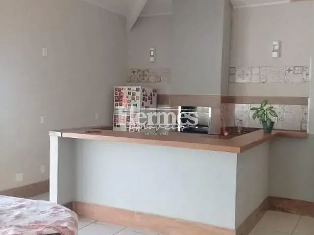 Casa com 838m² 3 quartos e 5 banheiros, à venda, no bairro Jardim de Itapoan em Paulínia