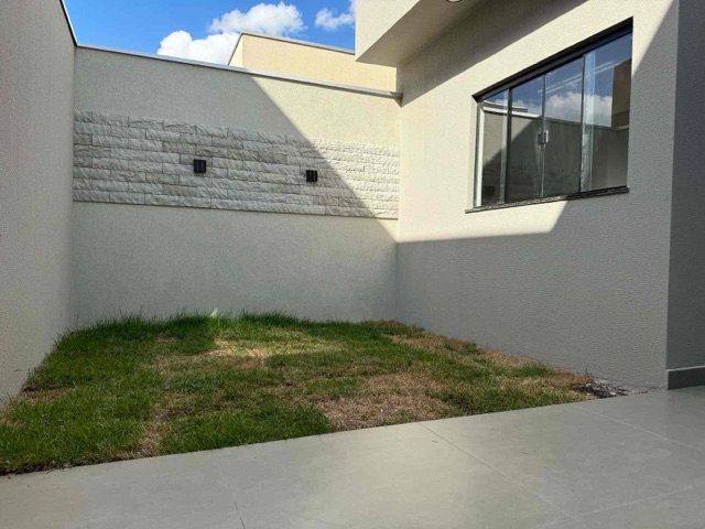 Casa 3 quartos e 2 banheiros, à venda, no bairro Jardim Ecoville I em Cambé