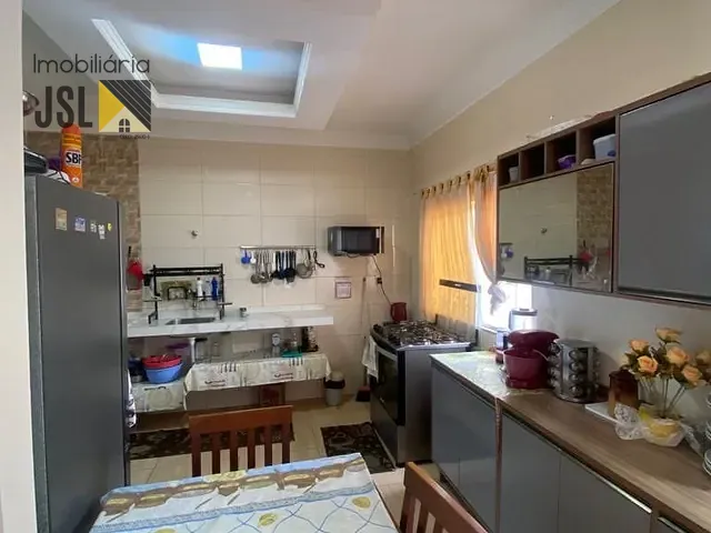 Casa com 175m² 3 quartos e 2 banheiros, à venda, no bairro Parque Residencial Santo André em Caçapava