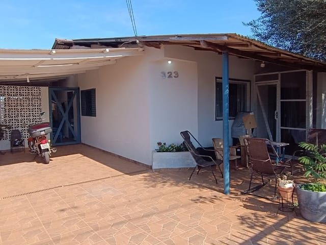 Casa com 300m² 3 quartos e 1 banheiro, à venda, no bairro Vila Atalaia em Cambé