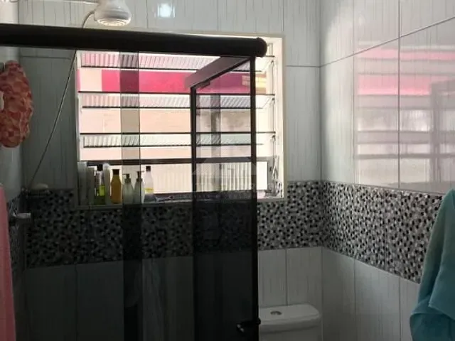 Casa com 250m² 2 quartos e 2 banheiros, à venda, no bairro Parque das Américas em Mauá