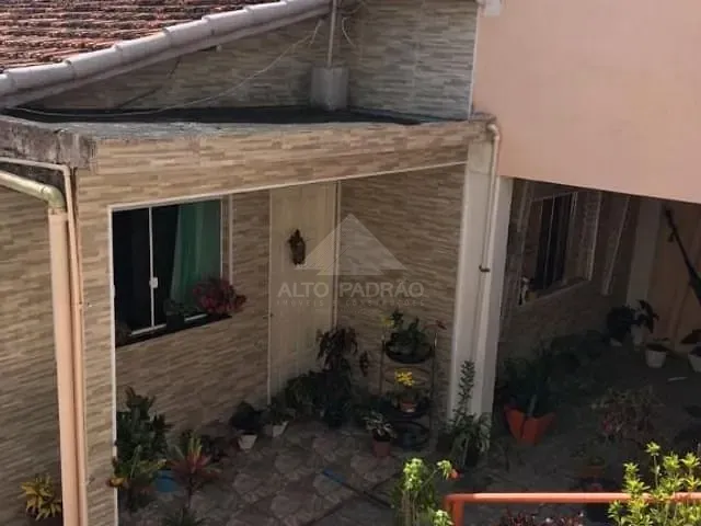 Casa com 250m² 2 quartos e 2 banheiros, à venda, no bairro Parque das Américas em Mauá