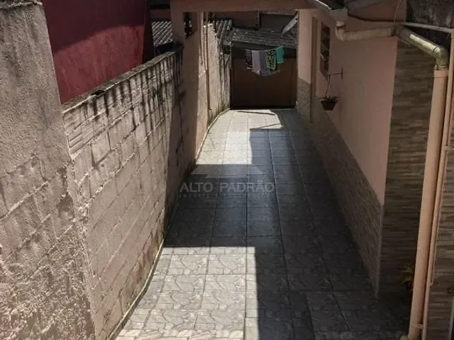 Casa com 250m² 2 quartos e 2 banheiros, à venda, no bairro Parque das Américas em Mauá
