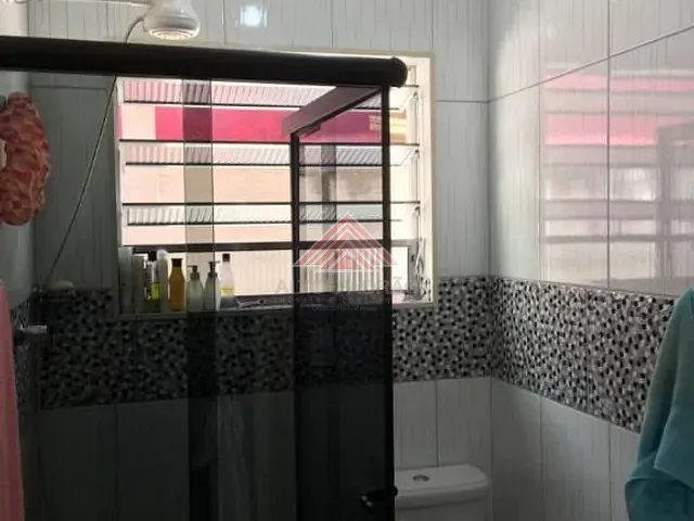Casa com 250m² 2 quartos e 2 banheiros, à venda, no bairro Parque das Américas em Mauá