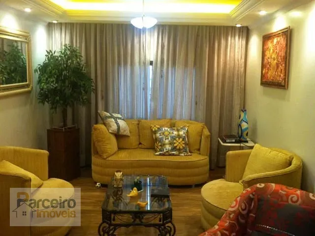 Casa com 220m² 4 quartos e 3 banheiros, à venda, no bairro Vila Matilde em São Paulo