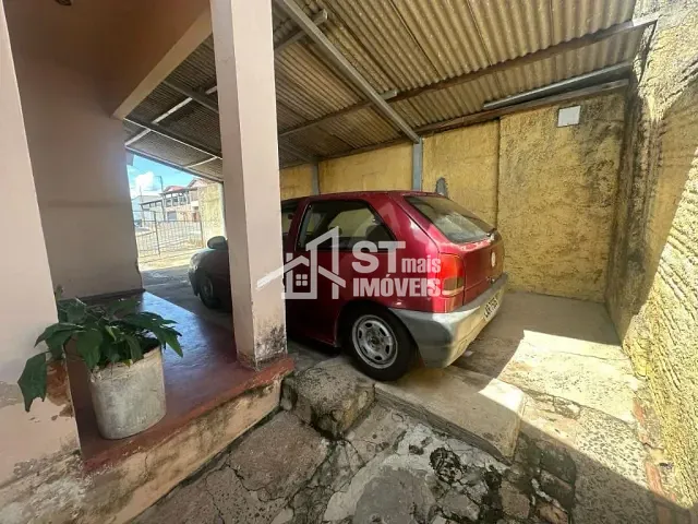 Casa com 200m² 3 quartos e 1 banheiro, à venda, no bairro Vila Leandro Previato em Andradas