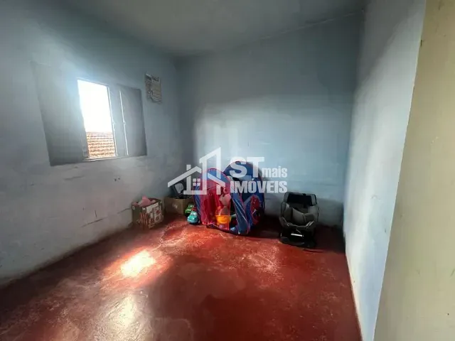 Casa com 200m² 3 quartos e 1 banheiro, à venda, no bairro Vila Leandro Previato em Andradas