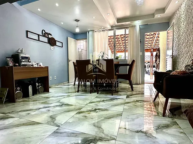 Casa 3 quartos e 2 banheiros, à venda, no bairro Arvoredo 2ª Seção em Contagem