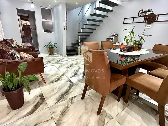 Casa 3 quartos e 2 banheiros, à venda, no bairro Arvoredo 2ª Seção em Contagem