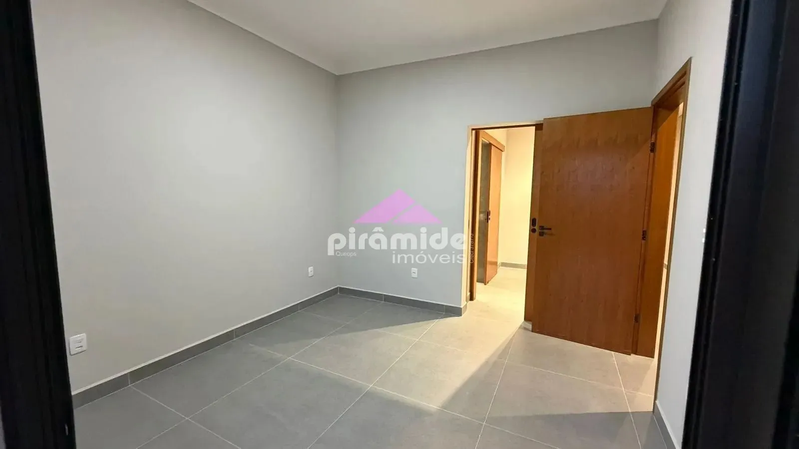 Casa, 3 quartos, 228 m² - Foto 4