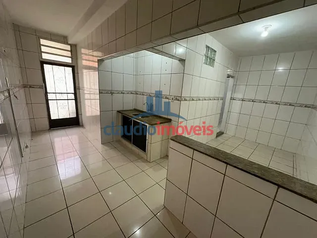 Casa 2 quartos e 1 banheiro, à venda, no bairro Retiro em Volta Redonda