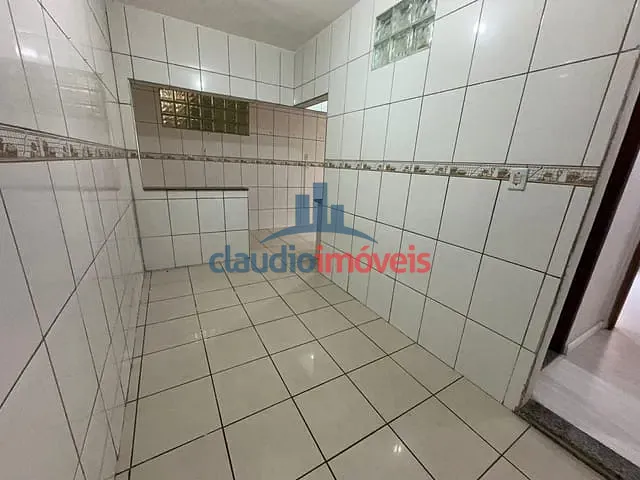 Casa 2 quartos e 1 banheiro, à venda, no bairro Retiro em Volta Redonda
