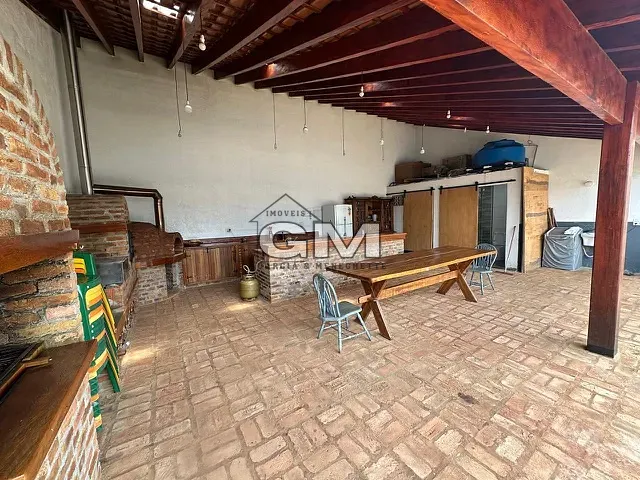 Casa com 336m² 1 quarto e 3 banheiros, à venda, no bairro Vila Mariana em Ribeirão Preto