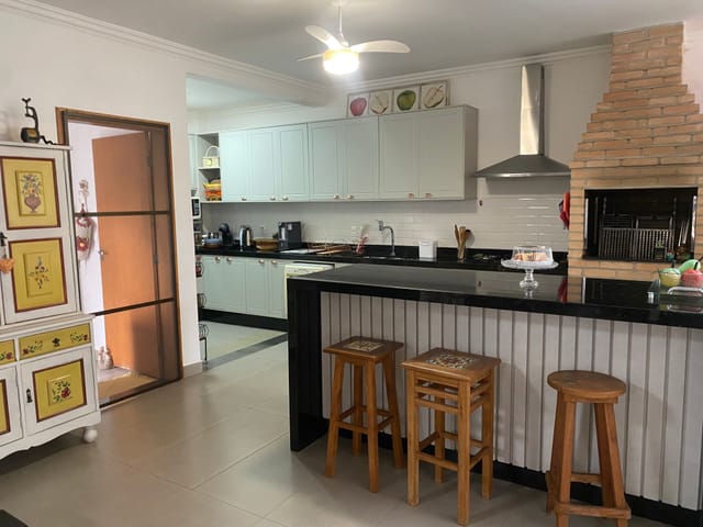 Casa 3 quartos e 3 banheiros, à venda, no bairro Esperança em Londrina
