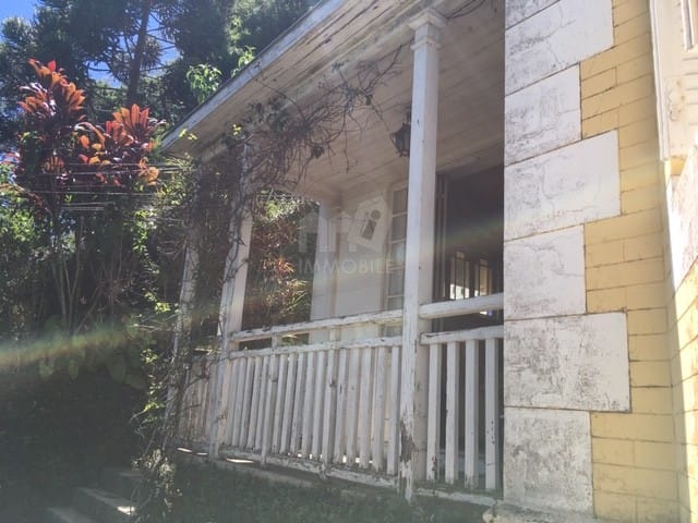 Casa com 556m², à venda, no bairro Centro em Petrópolis