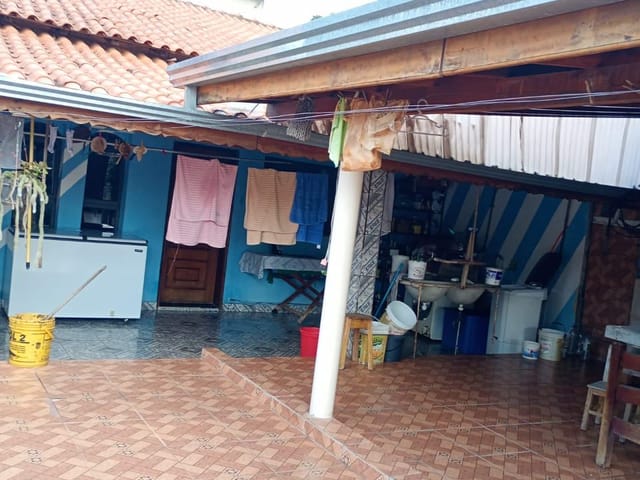 Casa com 250m² 3 quartos e 2 banheiros, à venda, no bairro Parque Valença I em Campinas