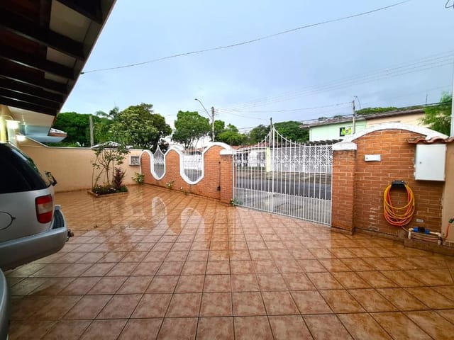 Foto do Casa - Casa com 3 dormitórios, 248 m² - venda por R$ 1.200.000,00 ou aluguel por R$ 5.000,00/mês - Jardim Satélite - São José dos Campos/SP | INDEPENDENCE NEGOCIOS IMOBILIARIOS LTDA