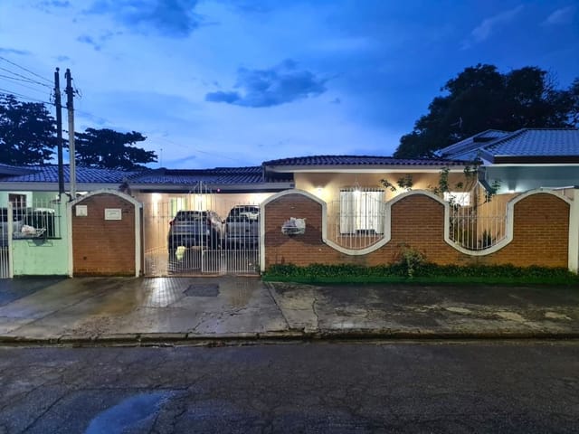 Foto do Casa - Casa com 3 dormitórios, 248 m² - venda por R$ 1.200.000,00 ou aluguel por R$ 5.000,00/mês - Jardim Satélite - São José dos Campos/SP | INDEPENDENCE NEGOCIOS IMOBILIARIOS LTDA