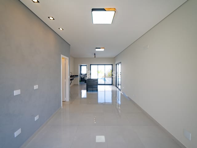 Casa 3 quartos e 3 banheiros, à venda, no bairro Villas do Jaguari em Santana de Parnaíba