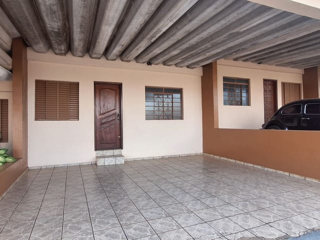 Casa com 150m² 3 quartos e 2 banheiros, à venda, no bairro Jardim Santo Antonio em Cambé