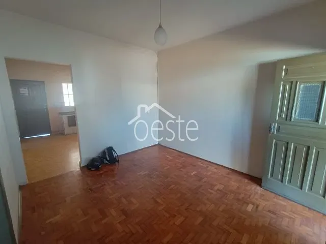 Casa com 125m² 2 quartos e 1 banheiro, para alugar, no bairro Vila Alves em Santa Bárbara D'Oeste