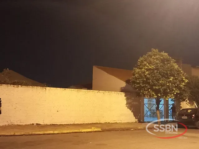 Casa com 150m² 2 quartos e 1 banheiro, à venda, no bairro Parque Residencial Klavin em Nova Odessa