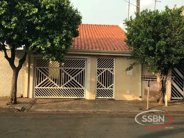 Casa com 150m² 2 quartos e 1 banheiro, à venda, no bairro Parque Residencial Klavin em Nova Odessa