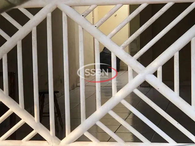 Casa com 150m² 2 quartos e 1 banheiro, à venda, no bairro Parque Residencial Klavin em Nova Odessa