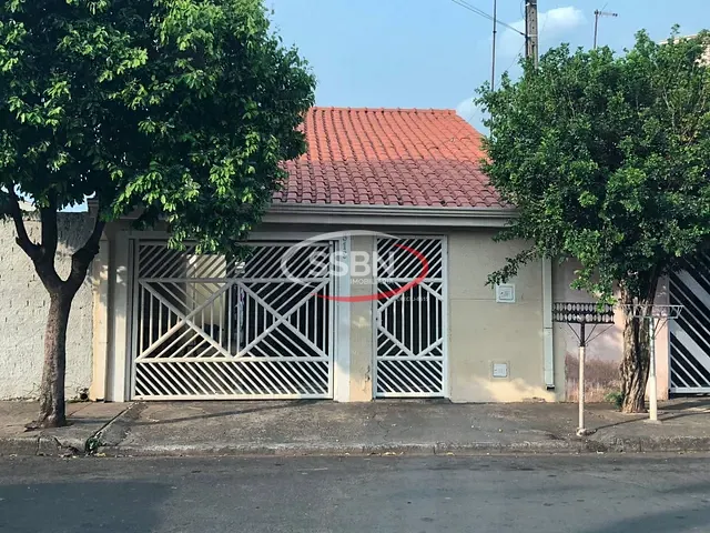 Casa com 150m² 2 quartos e 1 banheiro, à venda, no bairro Parque Residencial Klavin em Nova Odessa